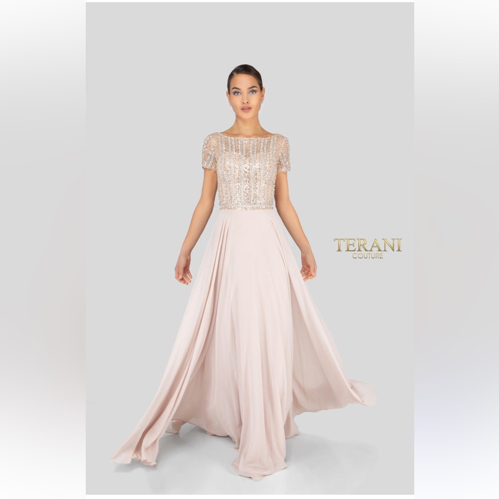 TERANI COUTURE GOWN Size: 2